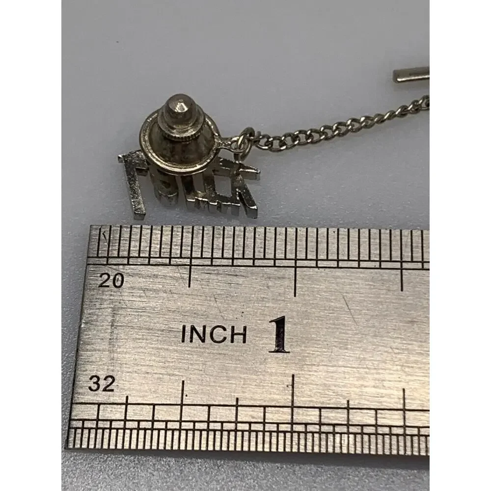 Unbranded silver tone